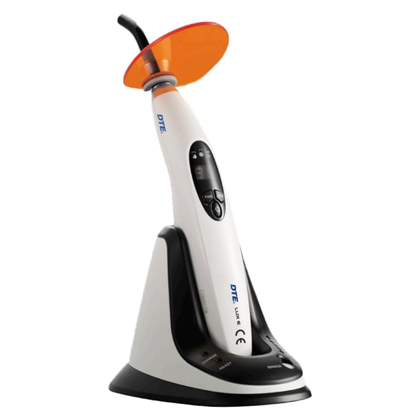 DTE Curing Light iLED LUX E with 3 working modes: Full, Ramping, Pulse.